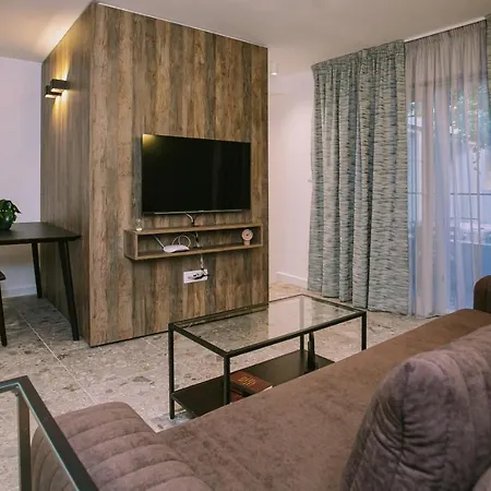 Toni Apartment *