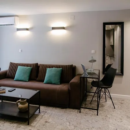 Toni Apartment